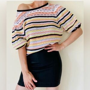 Marc New York Andrew Marc Size L Heart Detail Crocheted Crop Top Puff Sleeves